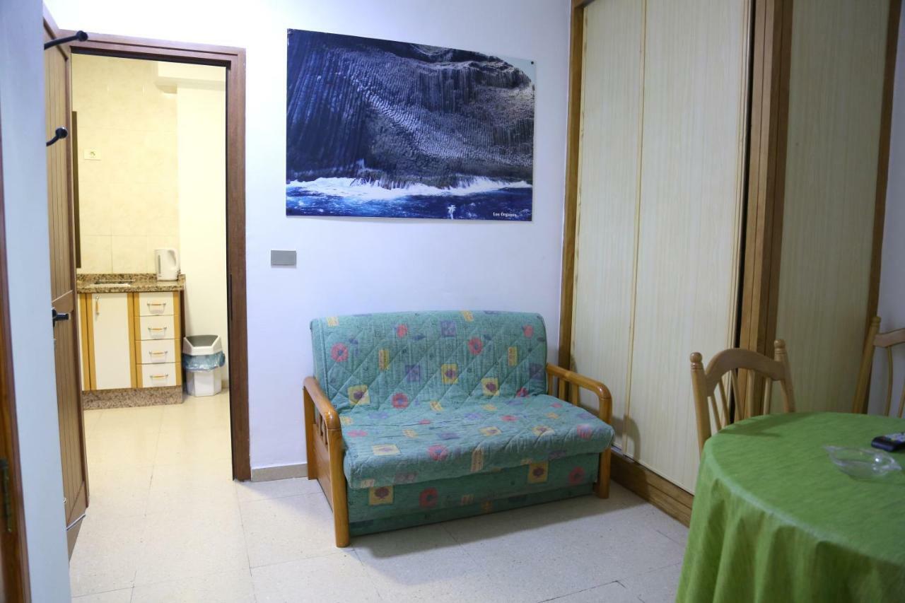 Apartamentos Pepita ซานเซบาสเตียน เด ลาโกเมรา ภายนอก รูปภาพ